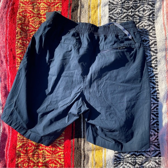 Lululemon Bowline Short 8" Stretch Ripstop True Navy Medium - Picture 5 of 7